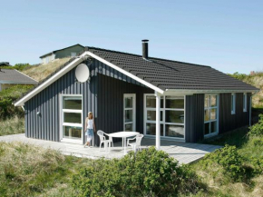 Beautiful Holiday Home in L kken with Sauna